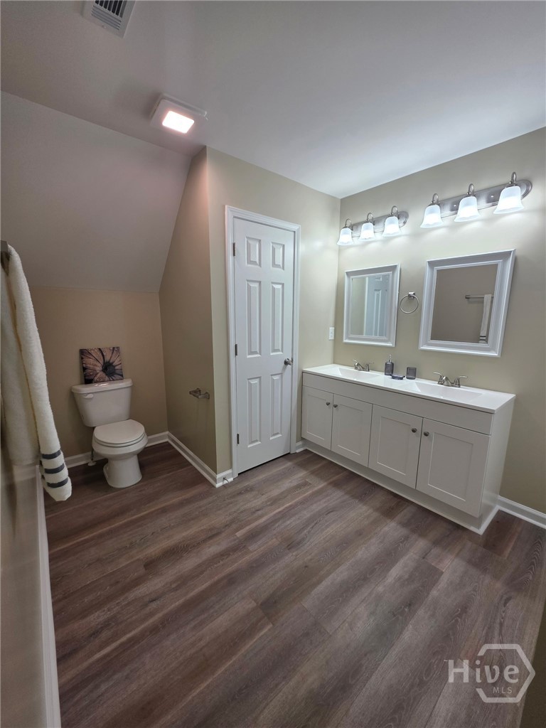 70 Charlotte Drive Property Photo 14