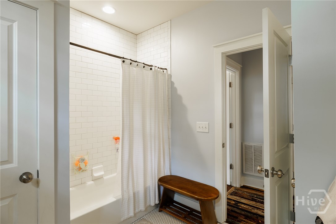170 Cohen Street Property Photo 33