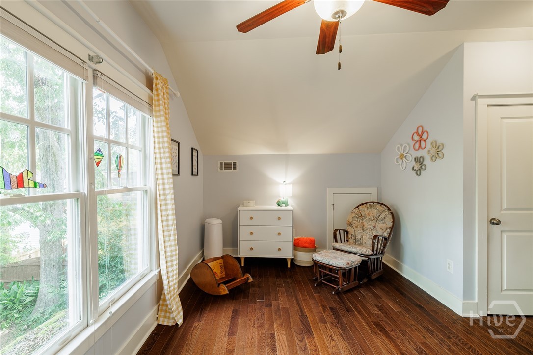 170 Cohen Street Property Photo 34