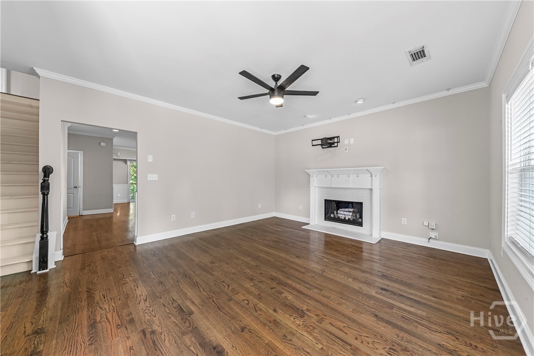 584 Edgewood Drive Property Photo 4