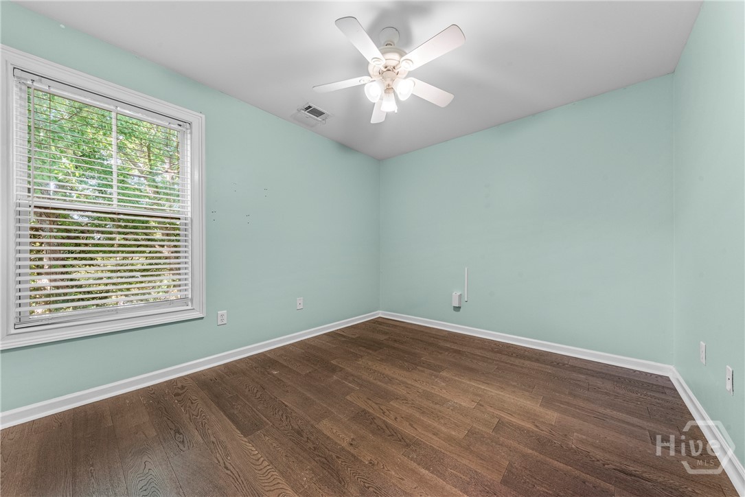 584 Edgewood Drive Property Photo 21