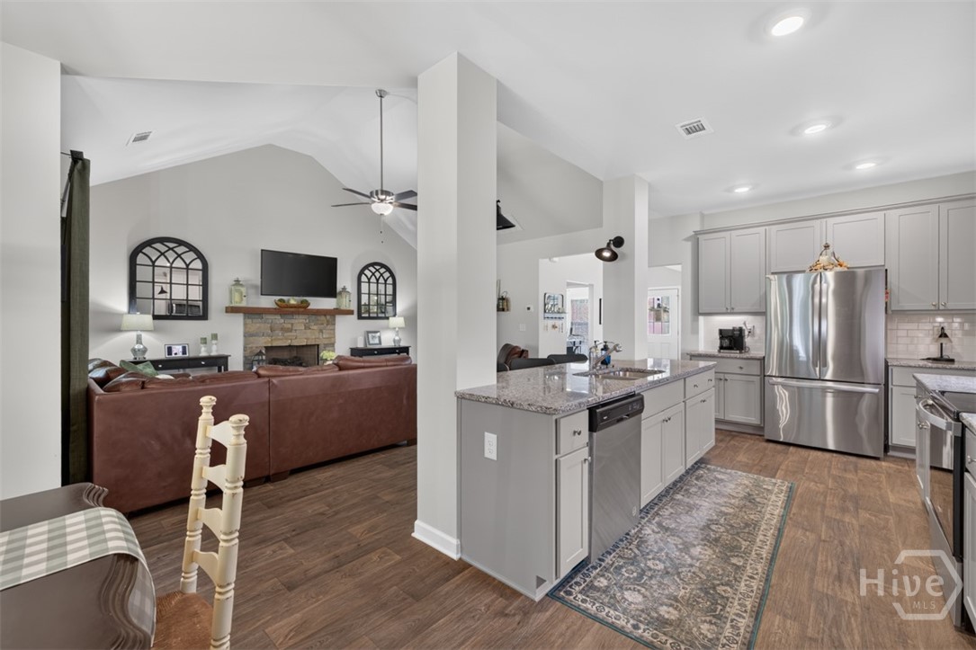 171 Masters Way Property Photo 10