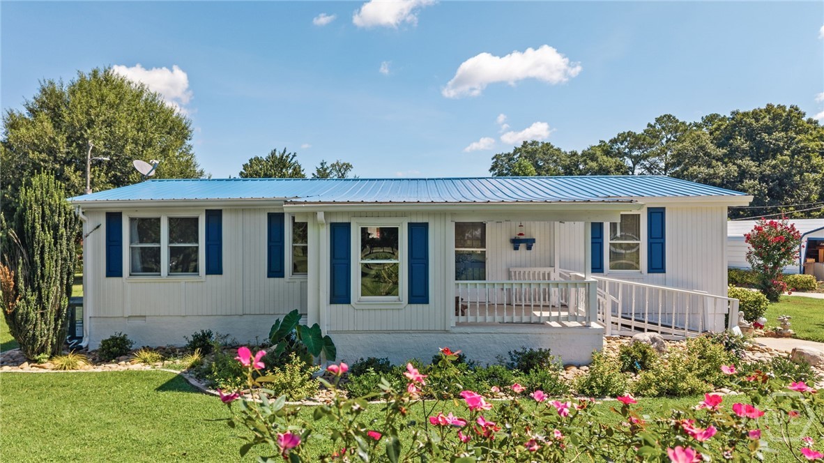 25 Whippoorwill Lane Property Photo 1