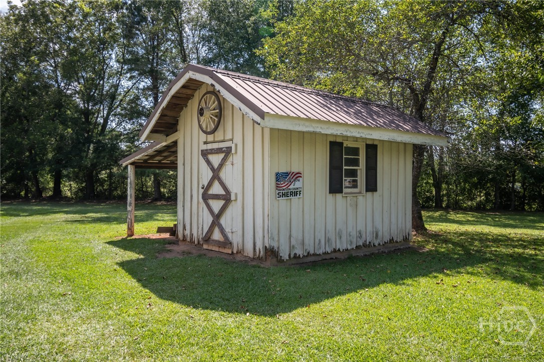 6484 Jefferson River Road Property Photo 4