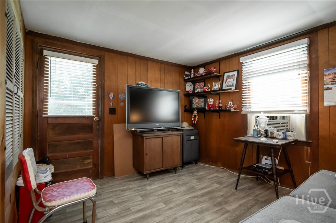 6484 Jefferson River Road Property Photo 25