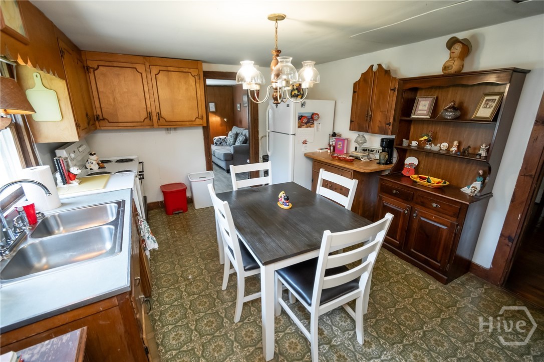 6484 Jefferson River Road Property Photo 27