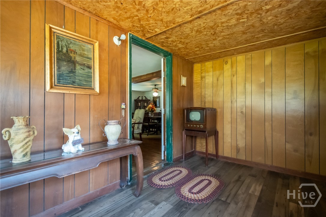 6484 Jefferson River Road Property Photo 37
