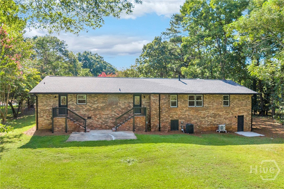 140 Benjamin Drive Property Photo 6