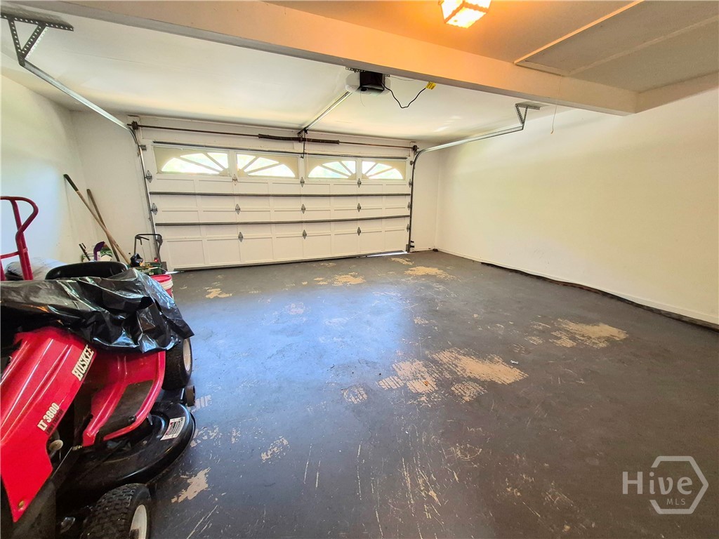 103 Meadow Creek Property Photo 35