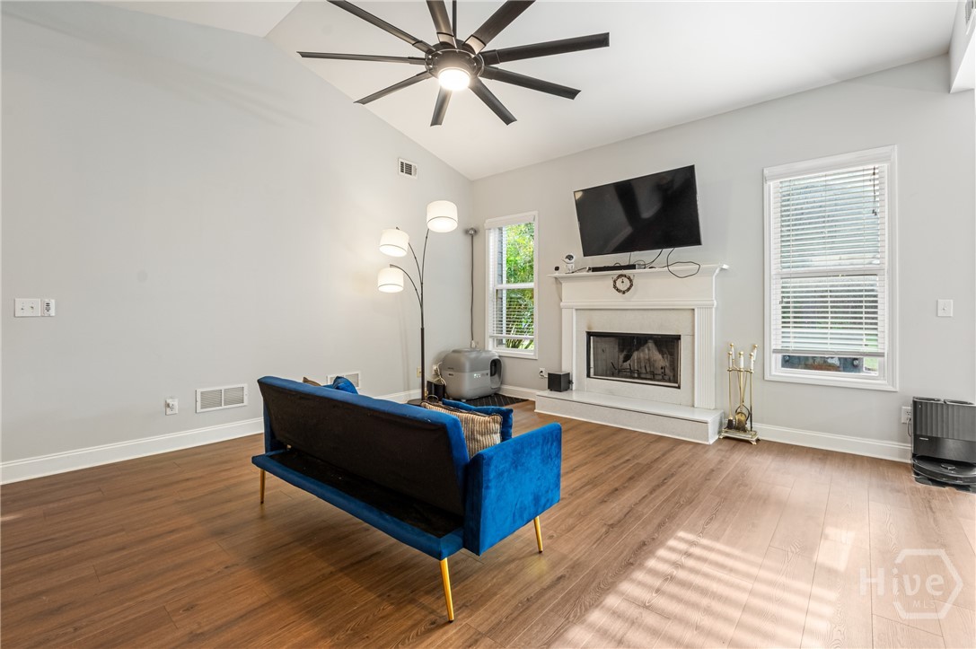 115 Linda Street Property Photo 7