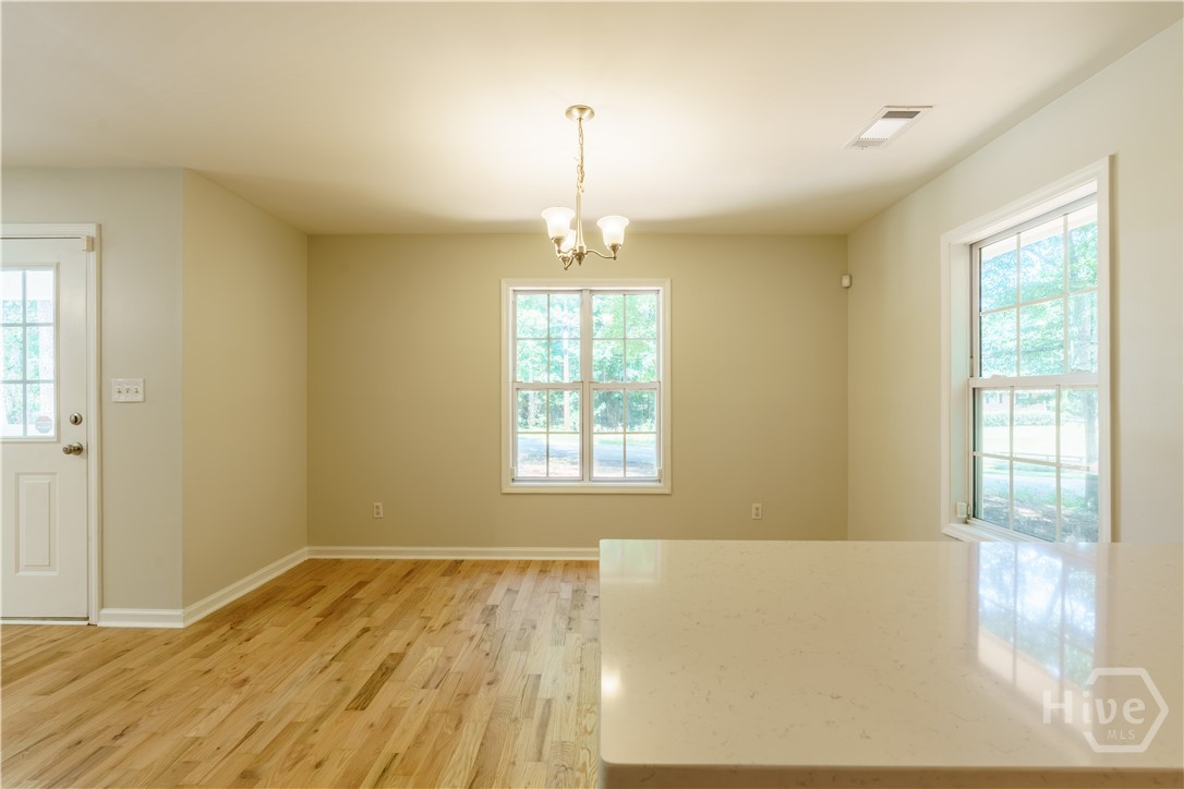 2354 Airport Drive Property Photo 12