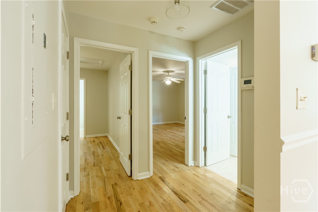 2354 Airport Drive Property Photo 15