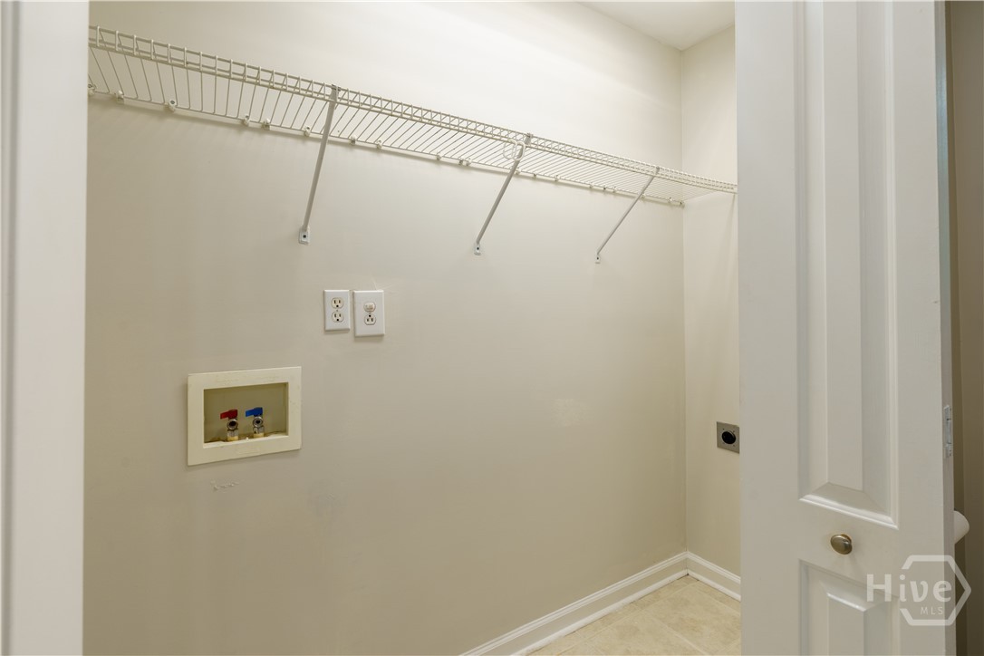 2354 Airport Drive Property Photo 20