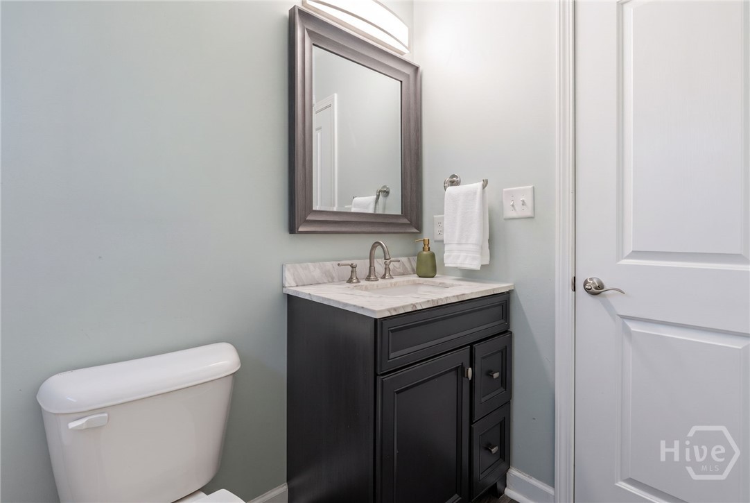 876 College Avenue Property Photo 13