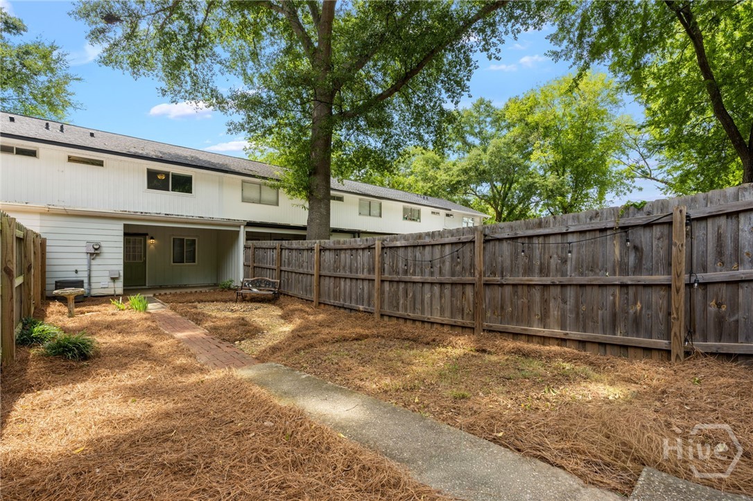 876 College Avenue Property Photo 20