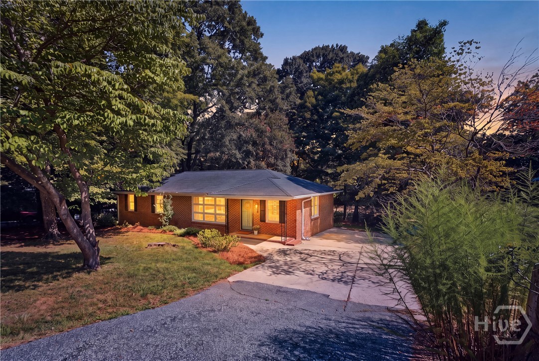 606 Forest Heights Drive Property Photo 1