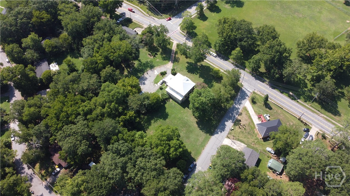 1010 Oglethorpe Property Photo 6
