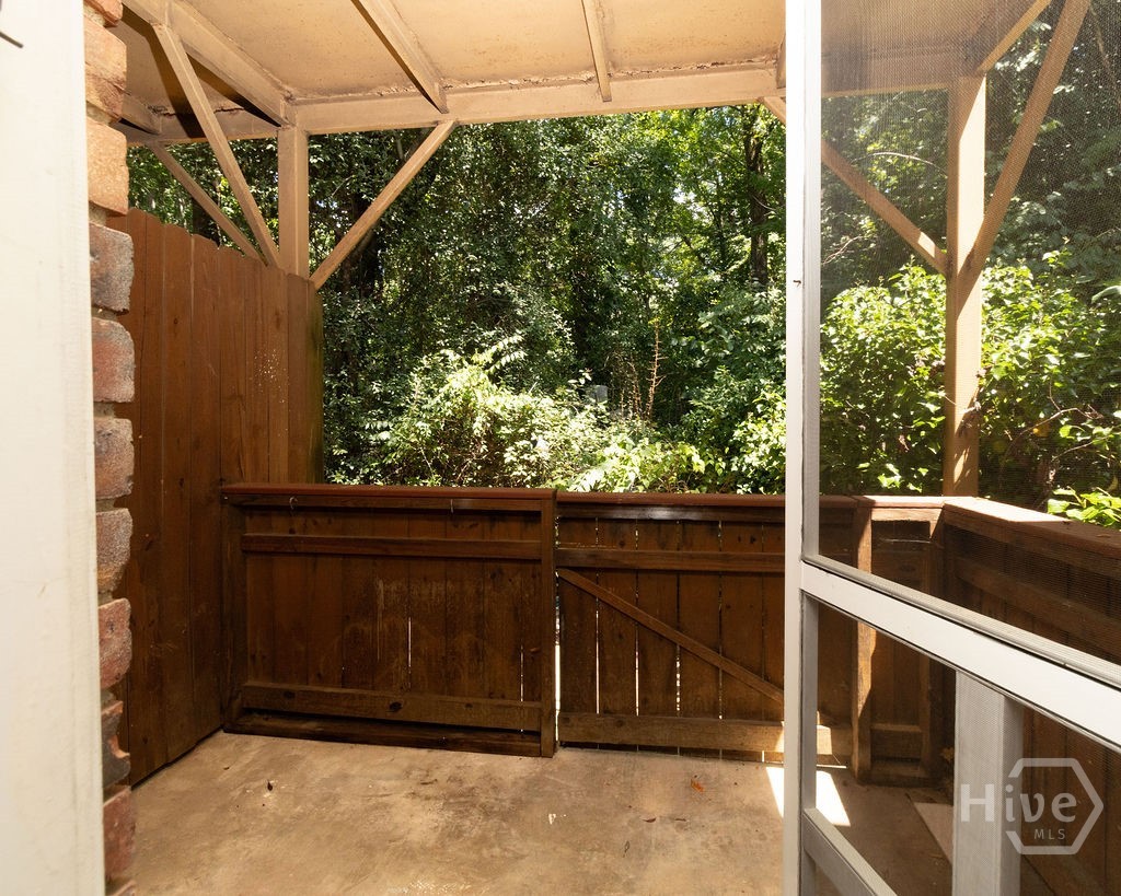 195 Sycamore Drive Property Photo 11