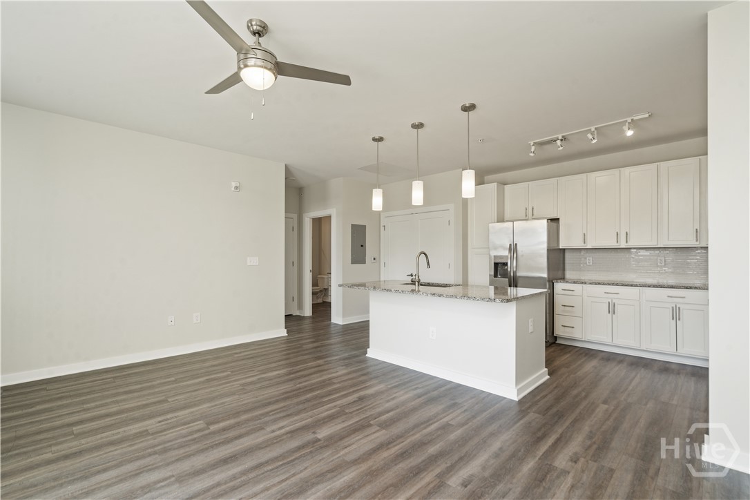 100 Prince Avenue B206 Property Photo 18