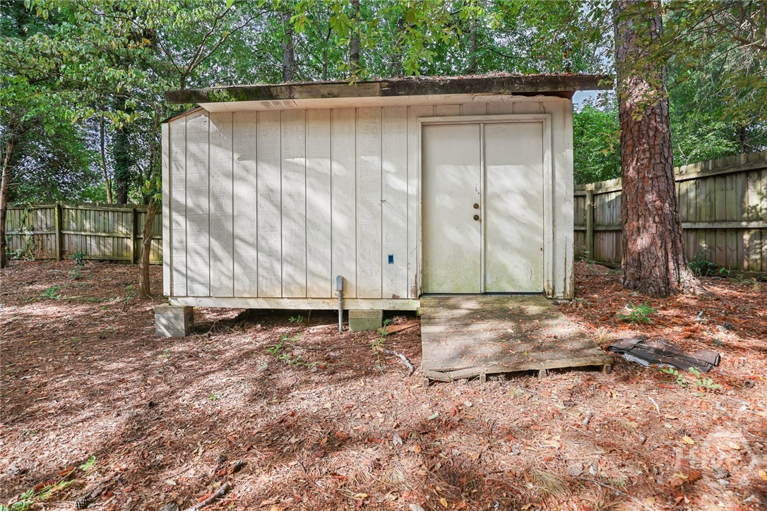 285 Pinewood Circle Property Photo 28