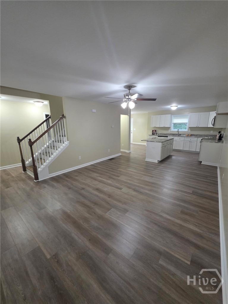 475 Somerset Drive Property Photo 2