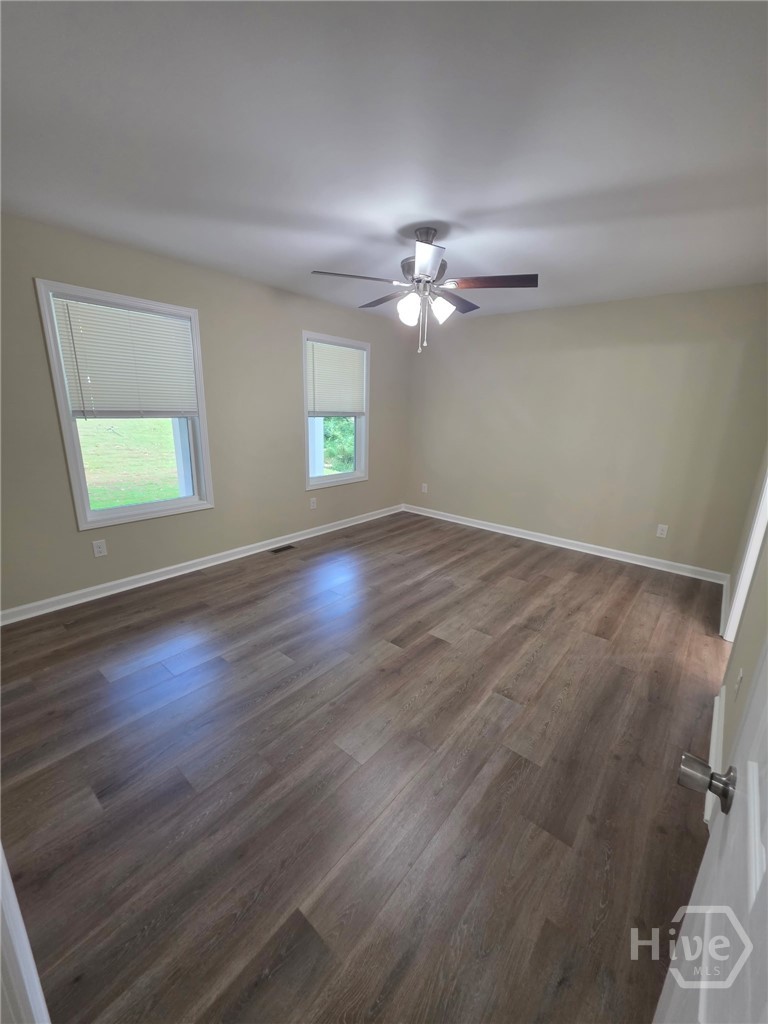 475 Somerset Drive Property Photo 8