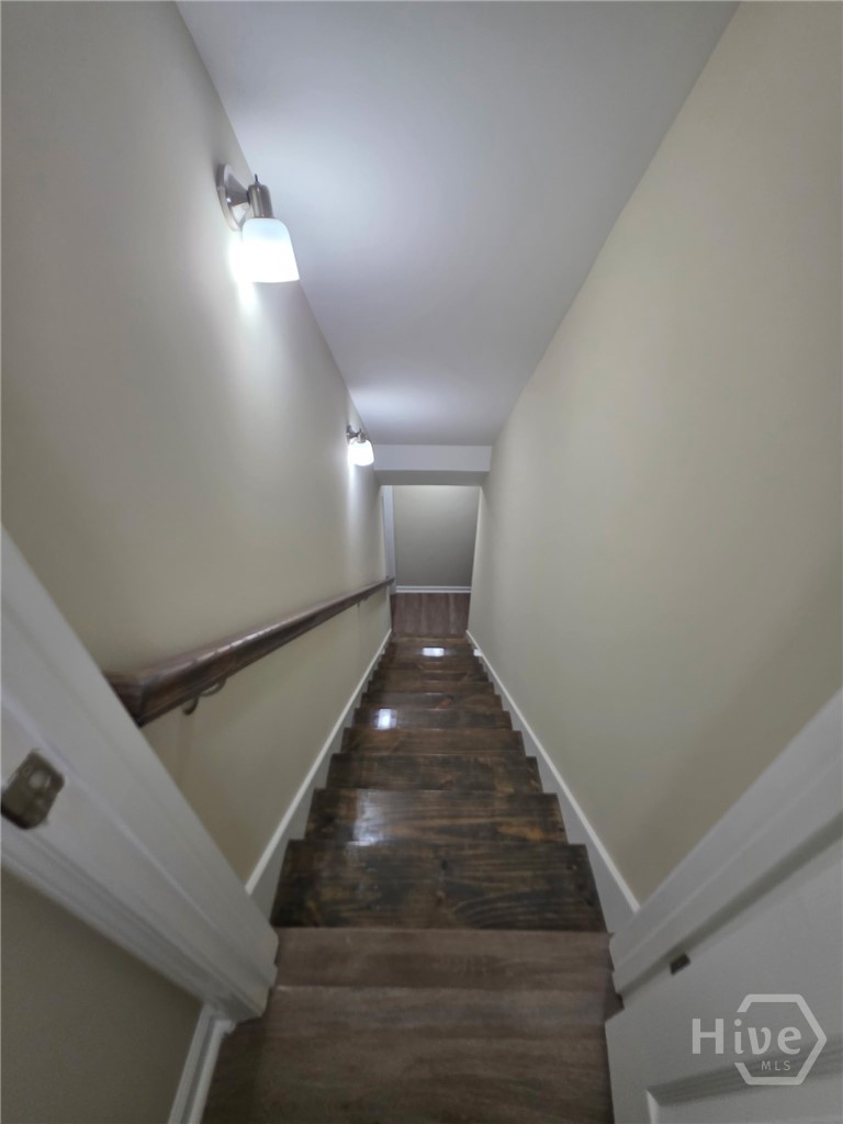 475 Somerset Drive Property Photo 17