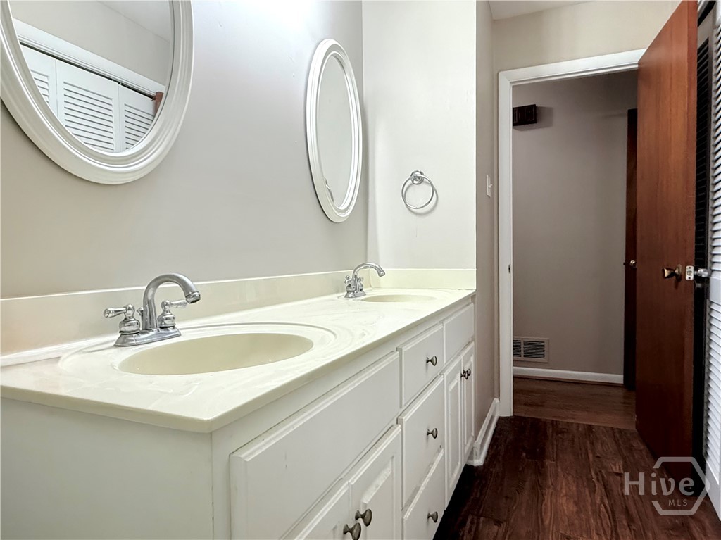 280 Davis Street Property Photo 15