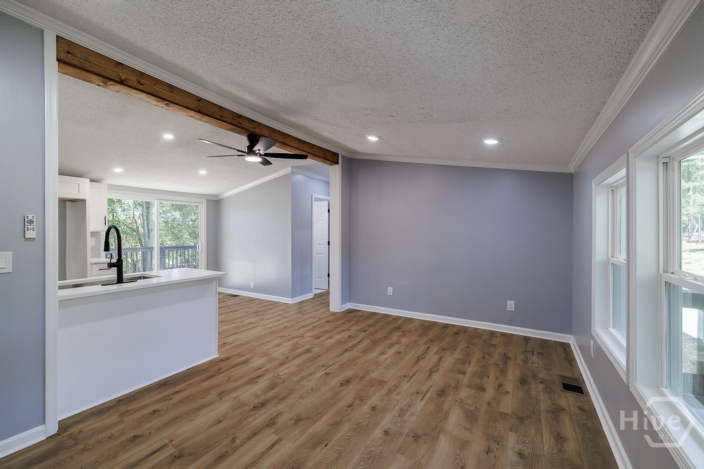 1691 Plantation Road Property Photo 6
