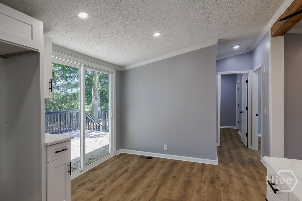 1691 Plantation Road Property Photo 8