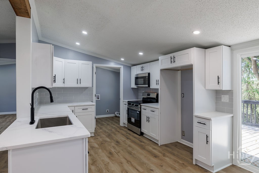 1691 Plantation Road Property Photo 9