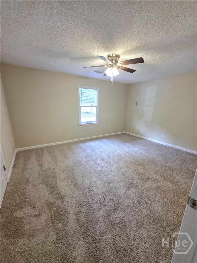 118 Griffith Street Property Photo 6