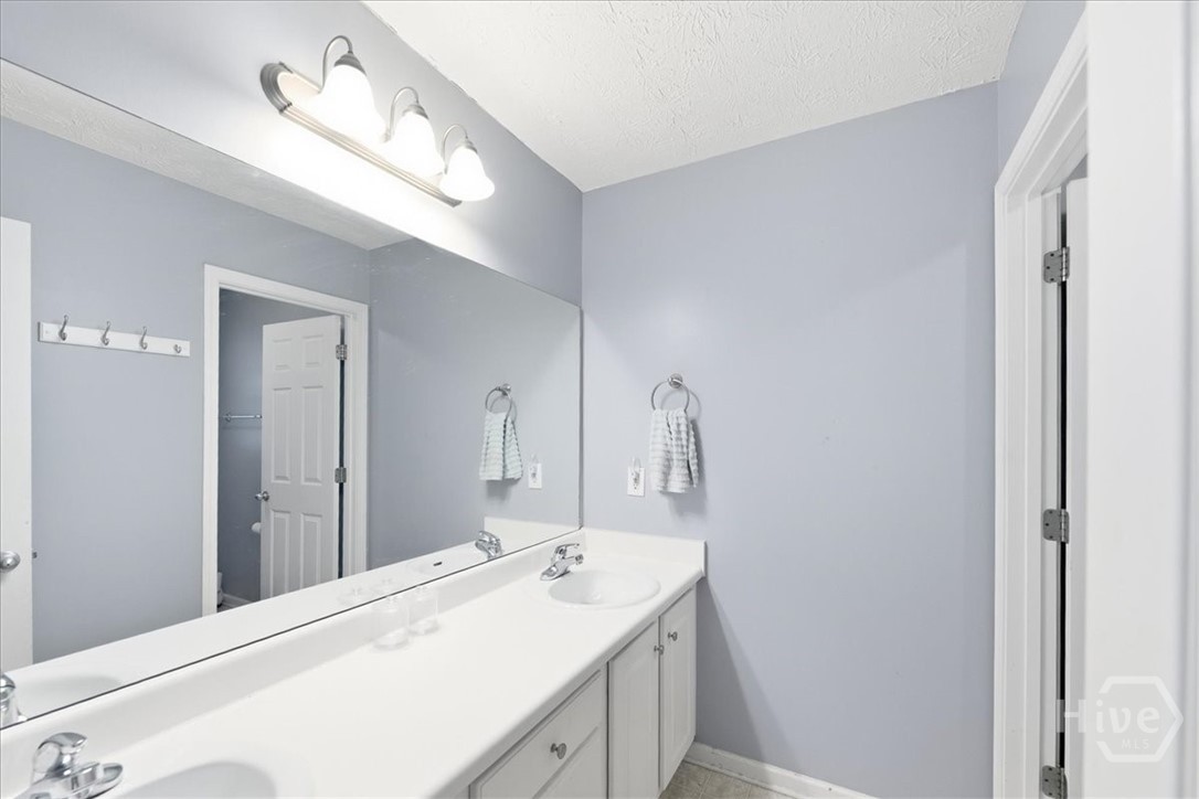 621 Wellington Lane Property Photo 19