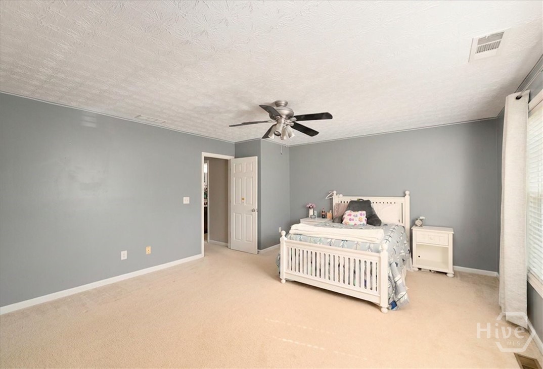 621 Wellington Lane Property Photo 22
