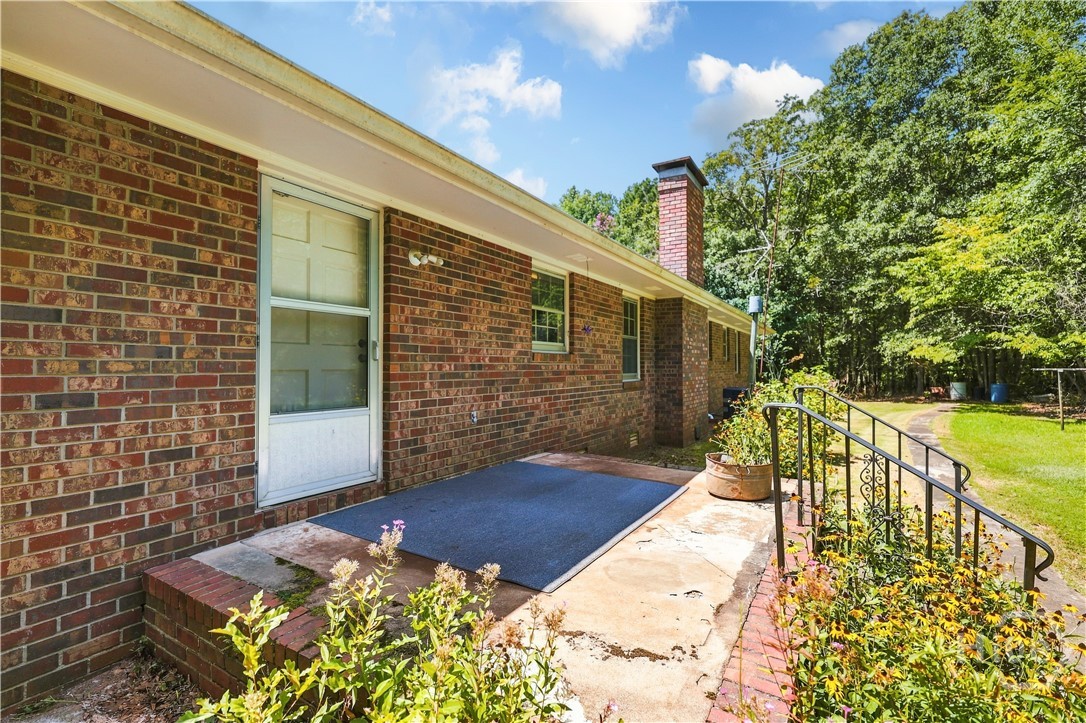 9036 Highway 72 W Property Photo 4