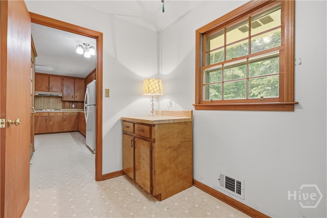 9036 Highway 72 W Property Photo 9