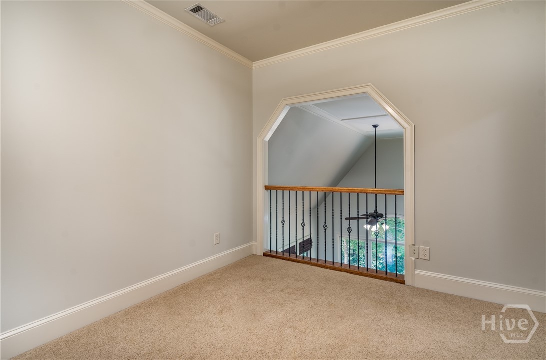 1022 Oxford Way Property Photo 23