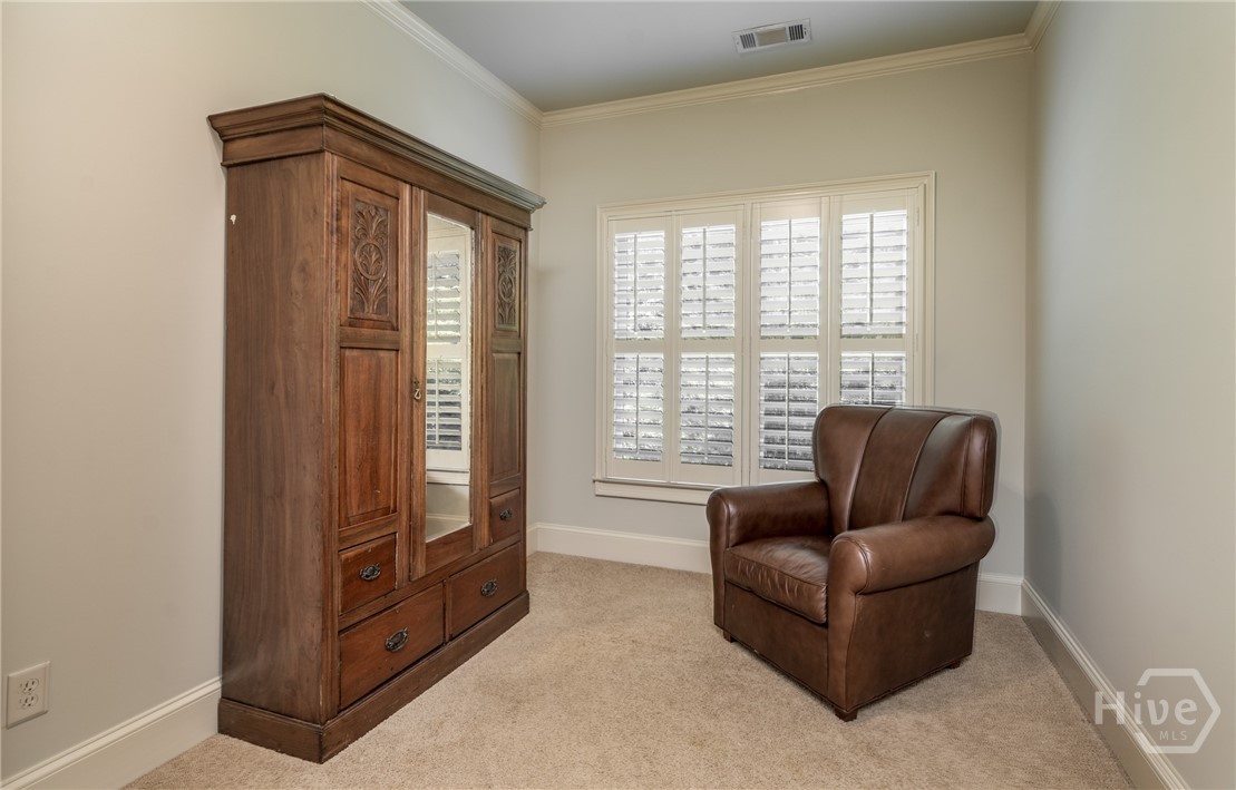 1022 Oxford Way Property Photo 26