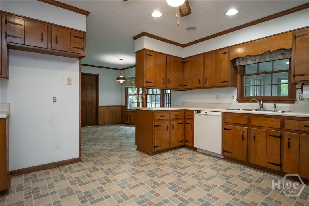 135 Old Fort Road Property Photo 14