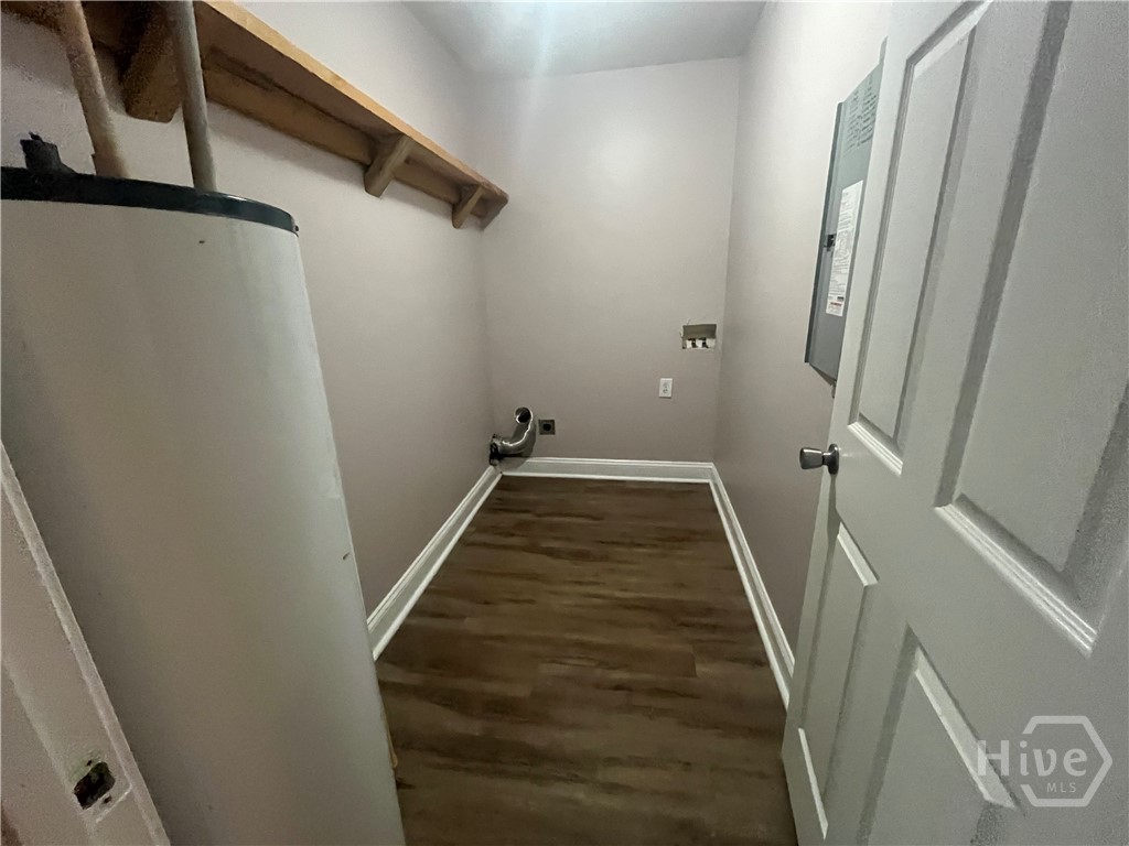 525 Rustwood Property Photo 8