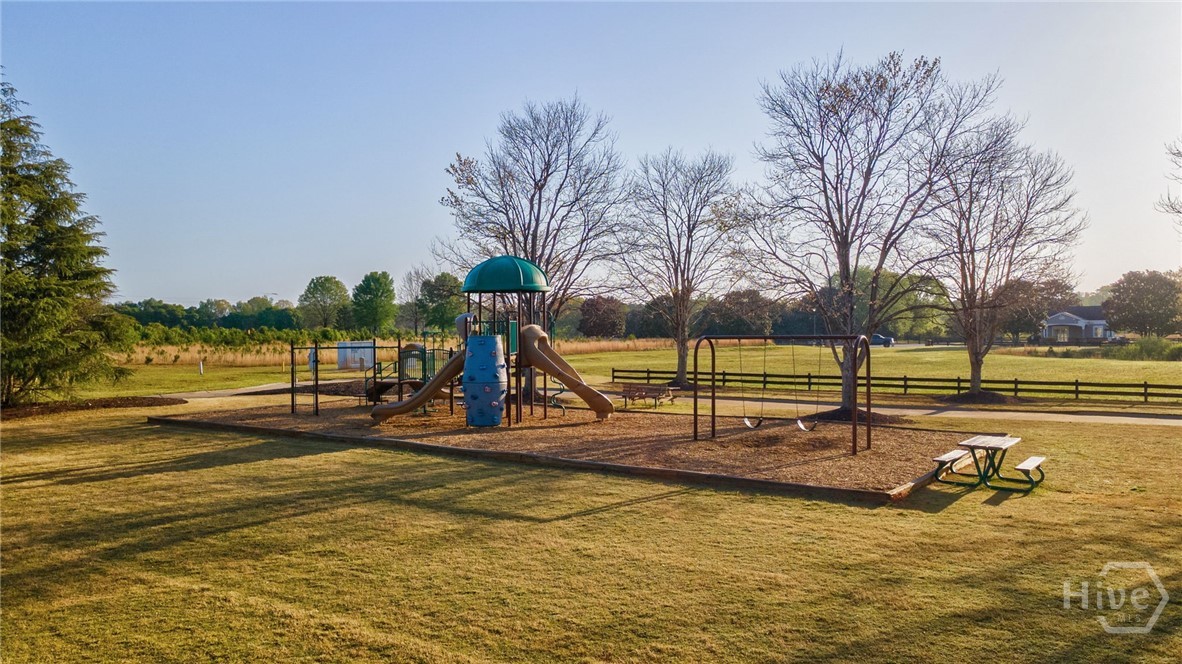 1091 W Magnolia Loop Property Photo 5