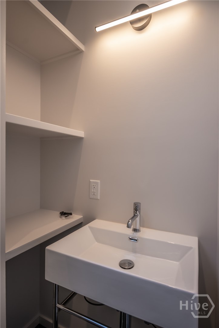 297 Morton Avenue Property Photo 31