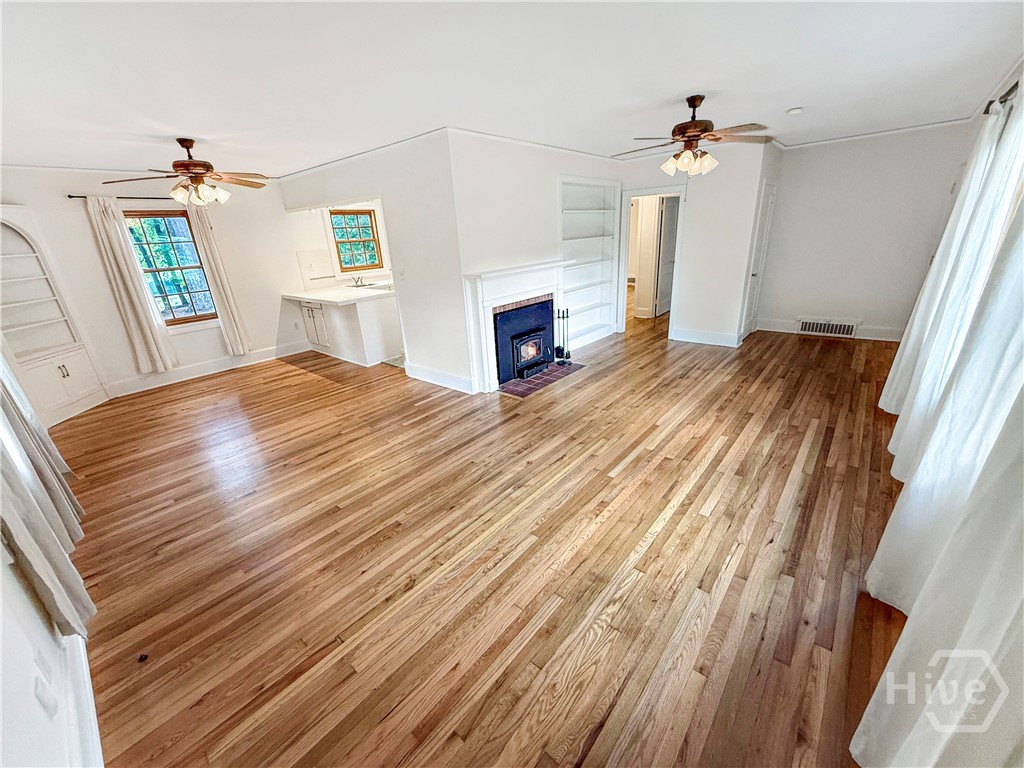155 Windsor Court Property Photo 2
