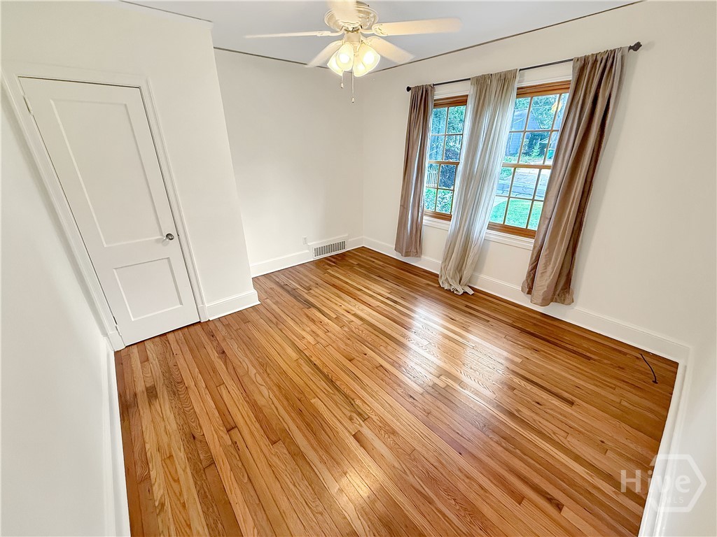 155 Windsor Court Property Photo 12