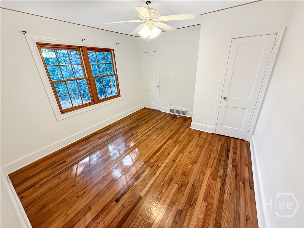 155 Windsor Court Property Photo 13
