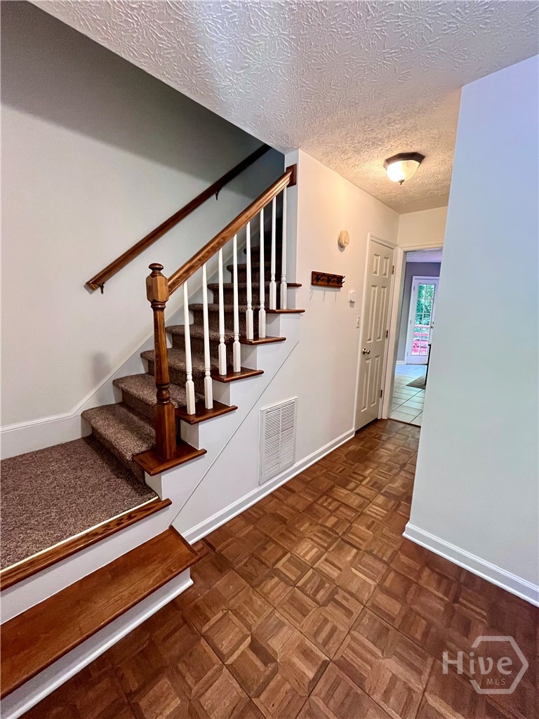 215 Mcduffie Drive Property Photo 3
