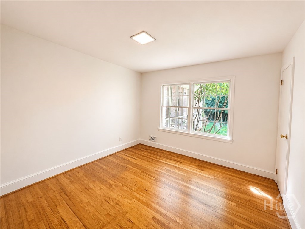 560 Riverview Road Property Photo 6
