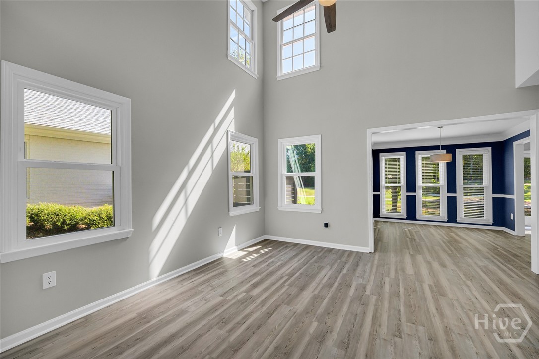165 Cambridge Drive Property Photo 12