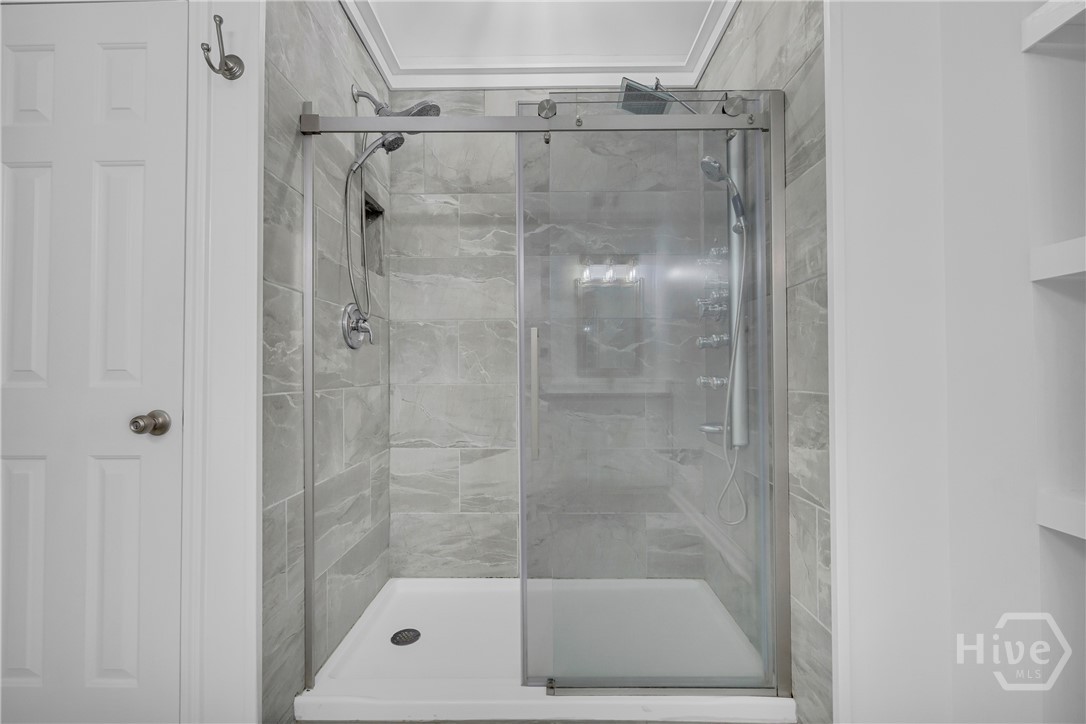 165 Cambridge Drive Property Photo 41