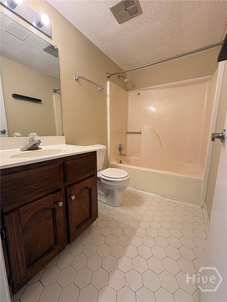 2505 W Broad Street 422 Property Photo 3